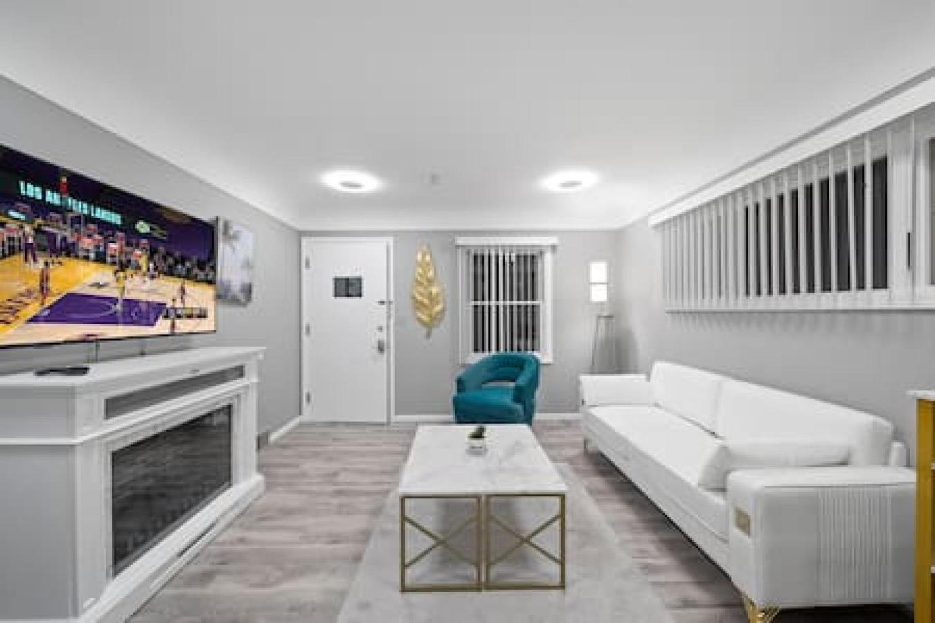 Urban Elegance Retreat In Downtown 罗切斯特 外观 照片