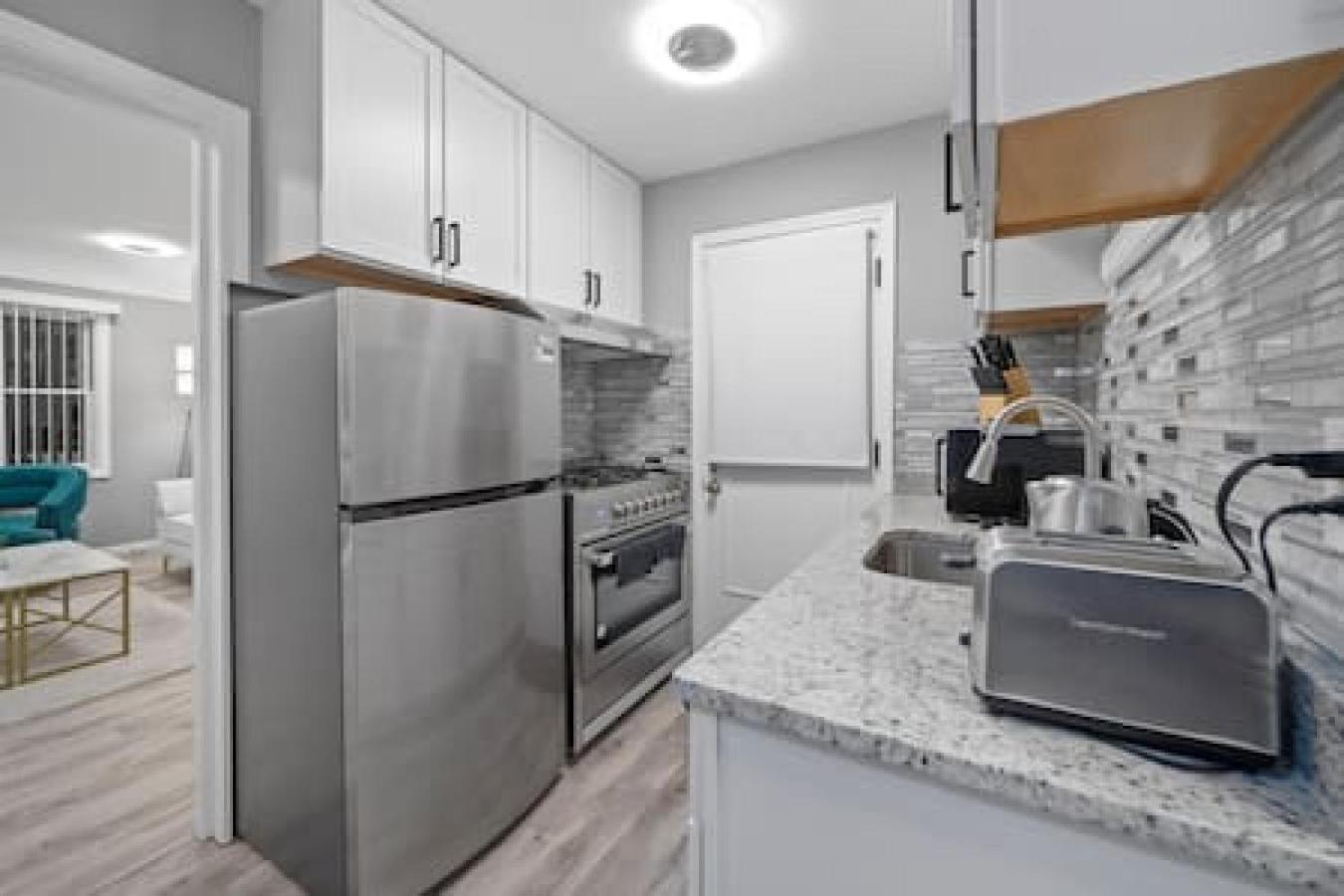 Urban Elegance Retreat In Downtown 罗切斯特 外观 照片